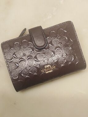 COACH Oxblood Embossed Signature Leather Medium Corner Zip Wallet EUC!
